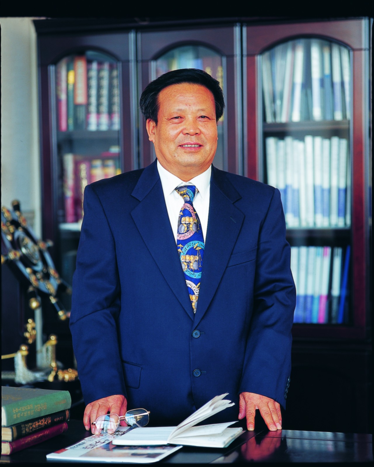 董事长.jpg